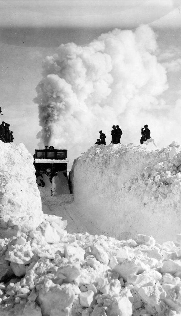 Feb 1, 1947 Saskachewan Snow